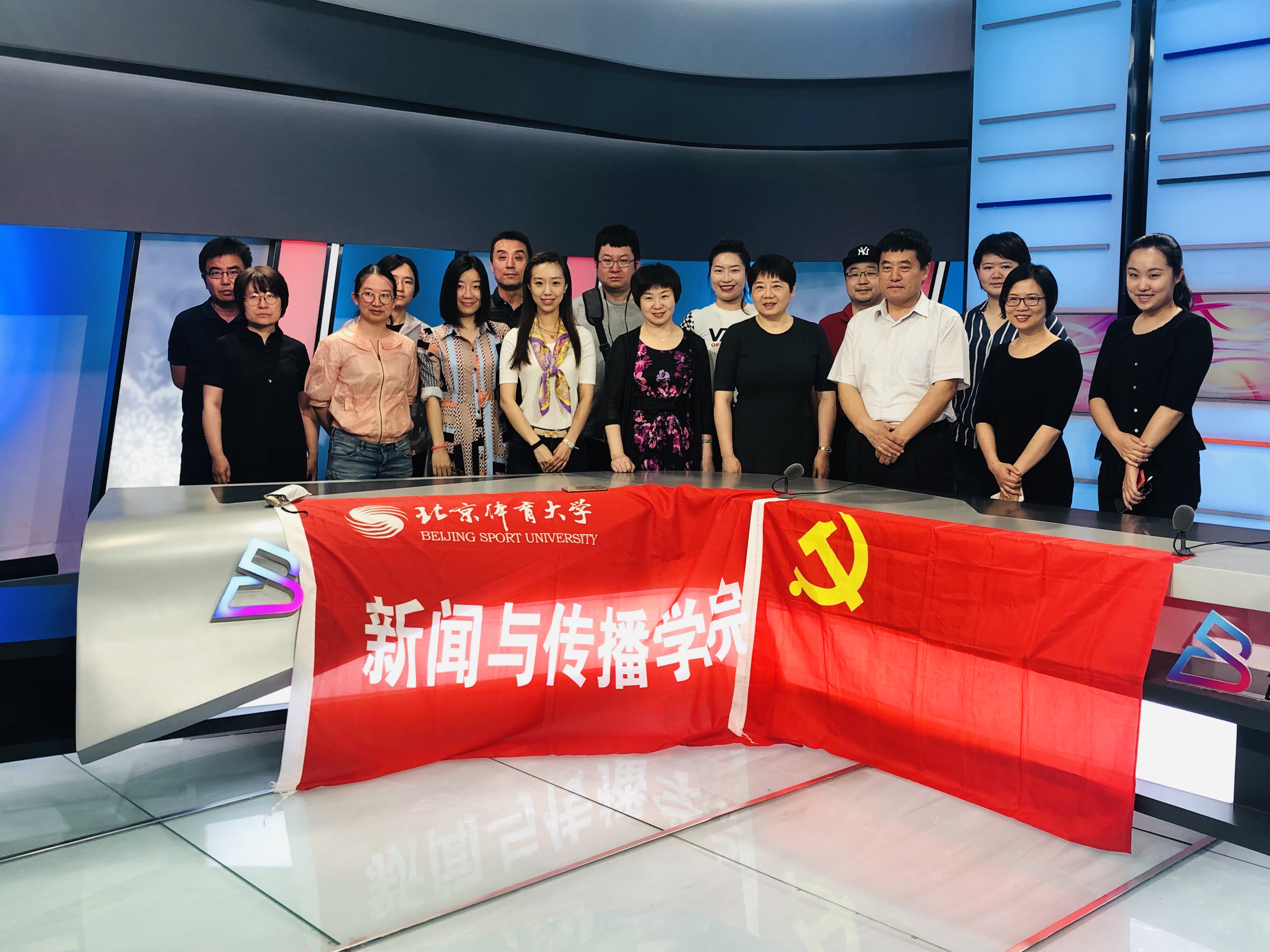 4f626edfa46a40f9bb14af8212cc123d.jpg