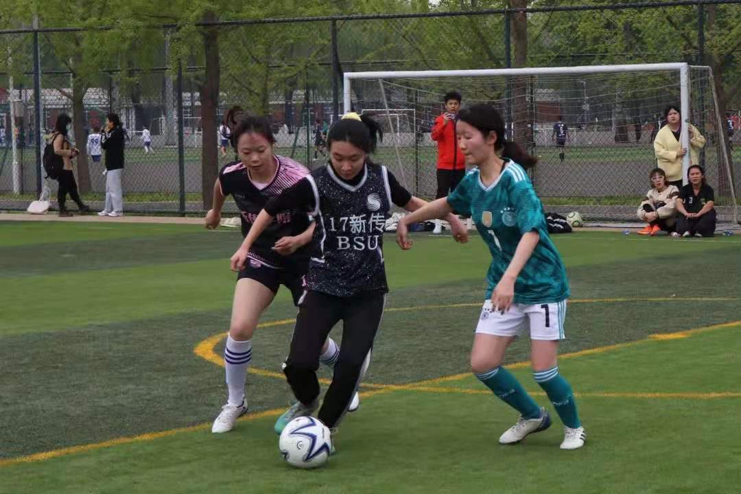 049cc86033f04e7a95248795779c30db.jpg